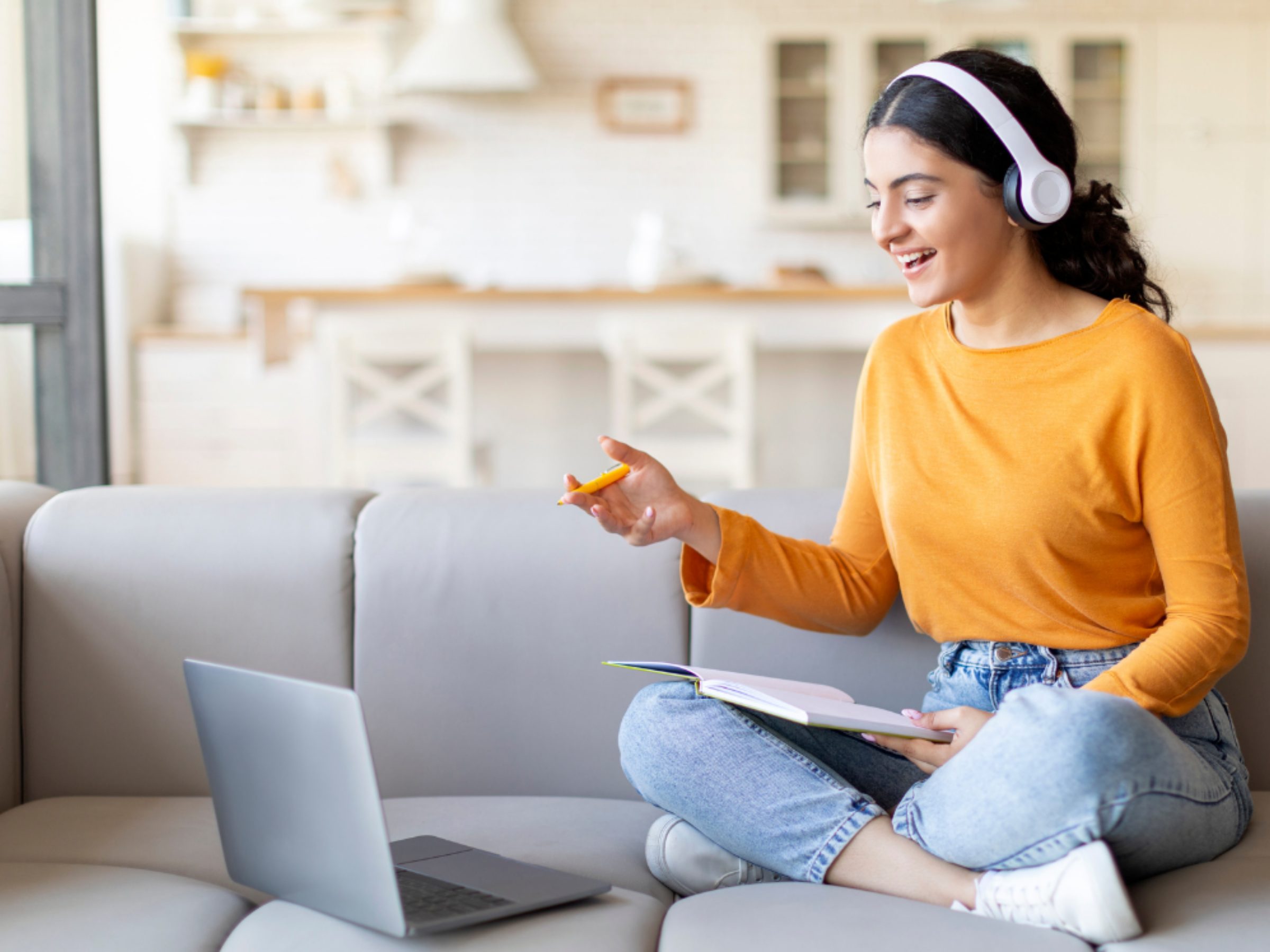 Student engaged in online tutoring session